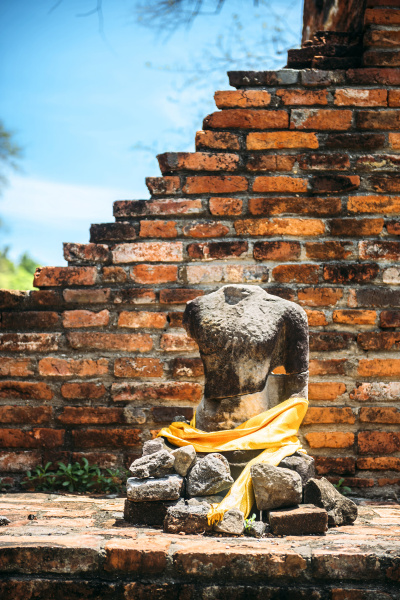 tailandia ayutthaya torso da estatua antiga