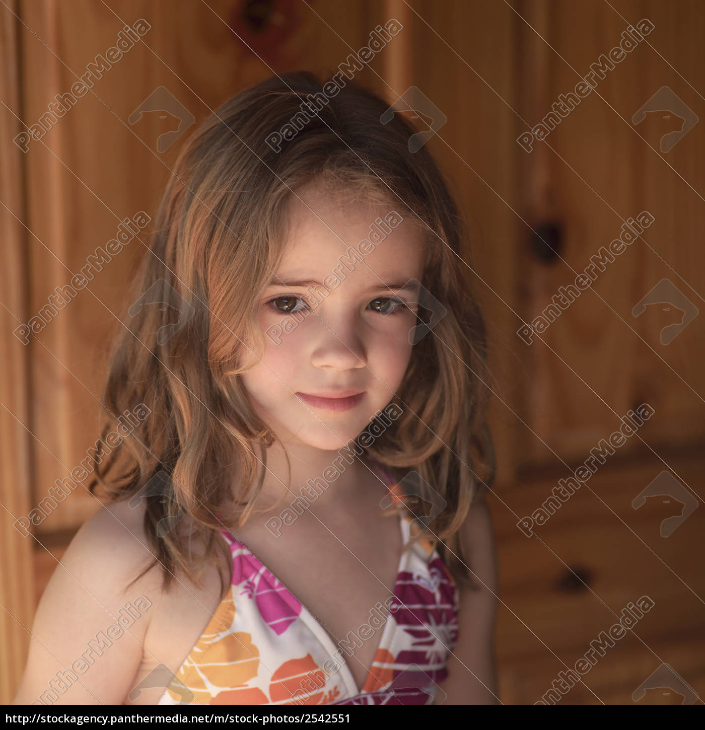 Retrato de uma menina de 7 anos