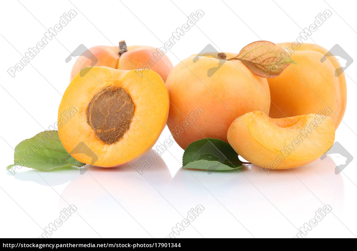 Damasco Fruta Royalty-Free Images, Stock Photos & Pictures